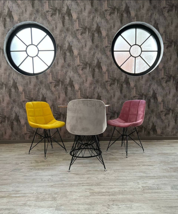 ست ۳نفره غذاخوری میز برتویا و صندلی پایه فلزی پارچه ای