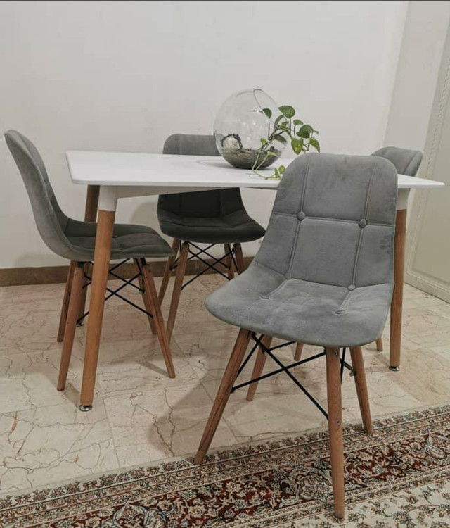 میز و صندلی غذاخوری ایفلی چهار نفره چوبی پارچه ای رنگ بندی