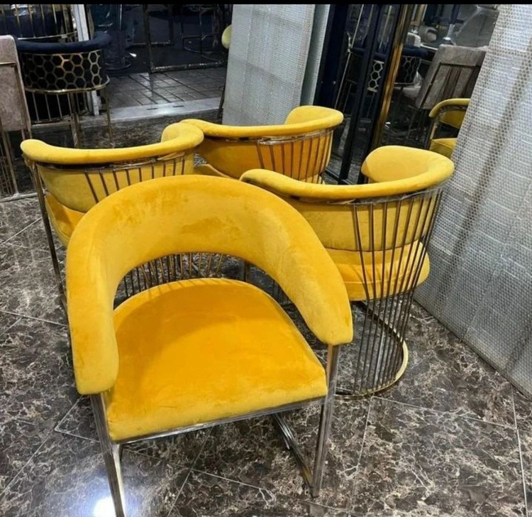 صندلی غذاخوری مدل سزار فورتیک چرخ دار پارچه رنگ بندی