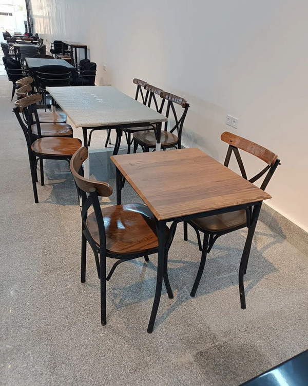 میز و صندلی ناهارخوری مدل لهستانی دو نفره